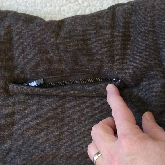 Like New Jos. A. Bank Reserve Brown Wool Blend Quilted Vest (Large) - Picture 10 of 12